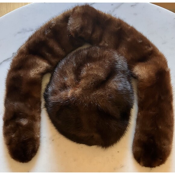 Korshak Accessories - Vintage Mink Fur Women’s Stole Scarf Mink Hat Elegant Glamour 50s Hollywood